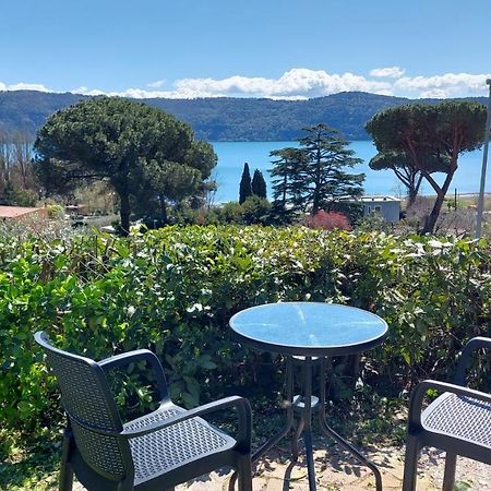 Bed&Breakfast "Fiorella" Sul Lago Кастель-Гандольфо Экстерьер фото